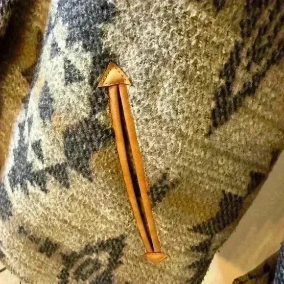 Cruel Denim Women’s Size Medium Gray Aztec Print Jacket Concho Buttons Western - Picture 9 of 12